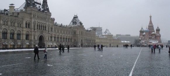 Red square russia 582x260 display